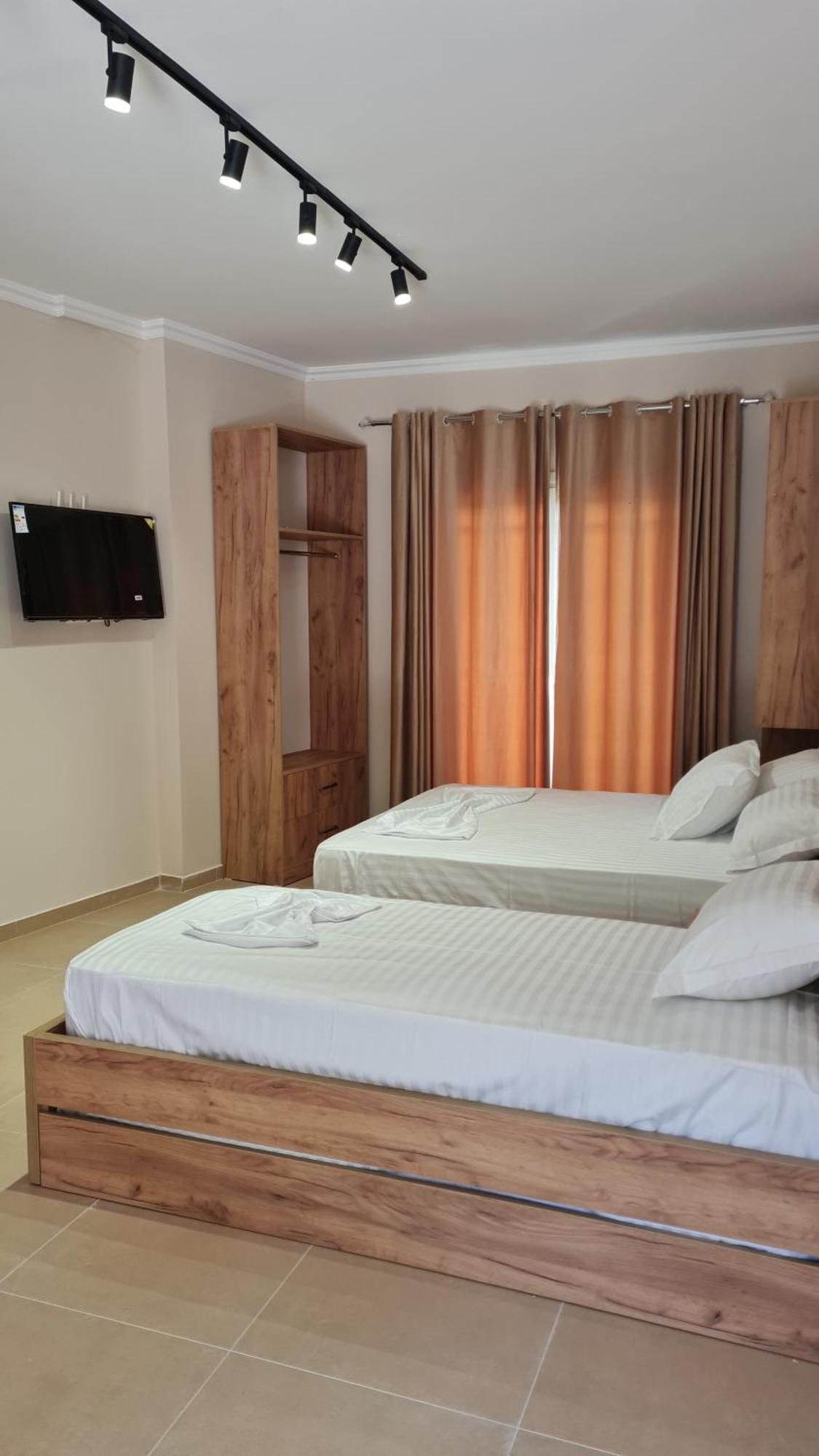 Sol Apartments Gjiri Lalzit Durrës Eksteriør billede
