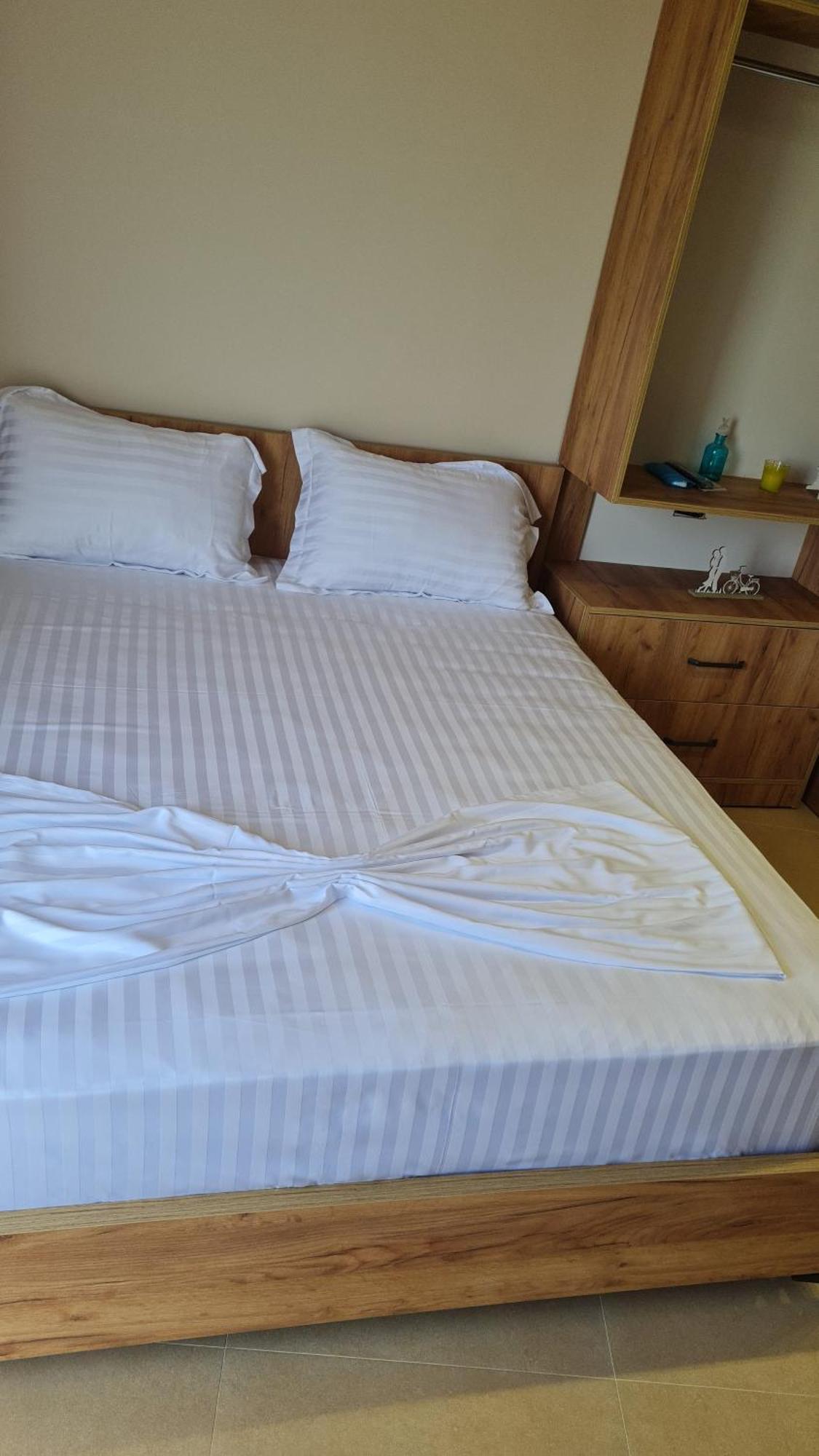 Sol Apartments Gjiri Lalzit Durrës Eksteriør billede