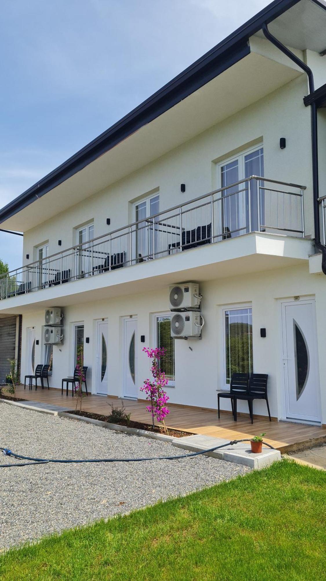 Sol Apartments Gjiri Lalzit Durrës Eksteriør billede