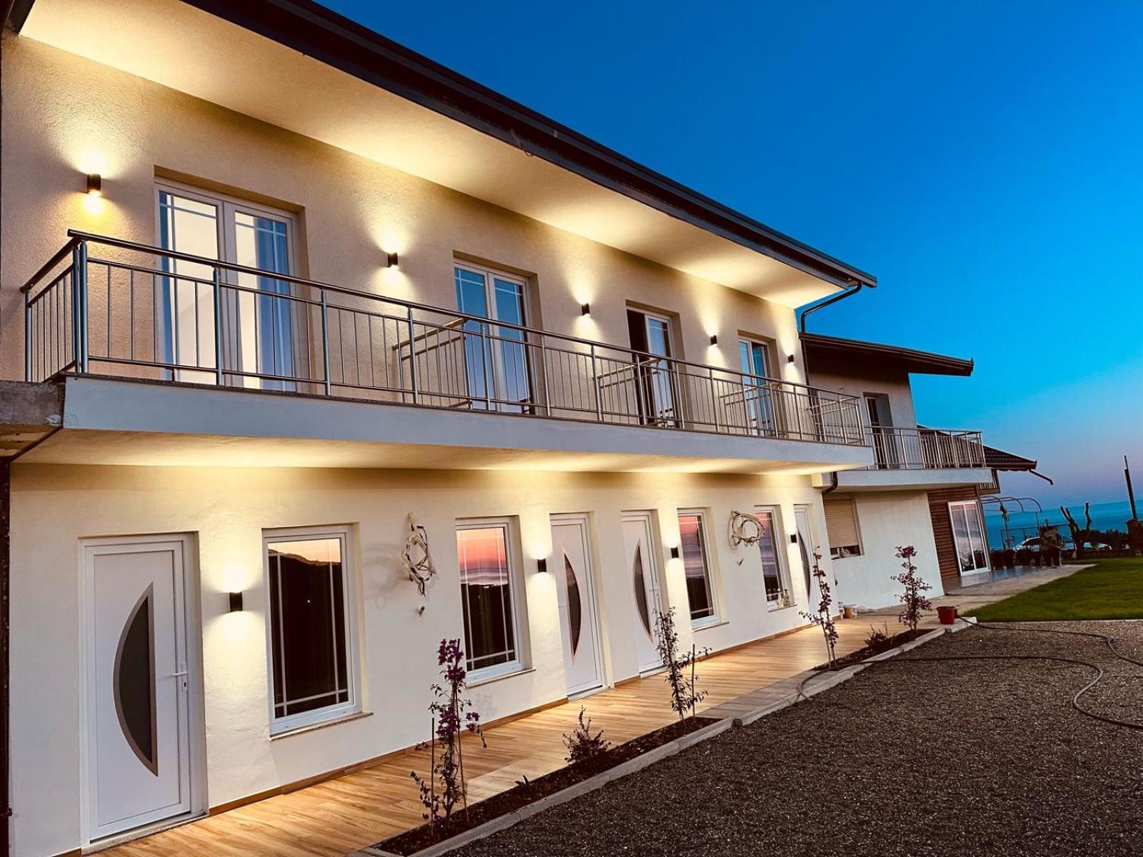 Sol Apartments Gjiri Lalzit Durrës Eksteriør billede